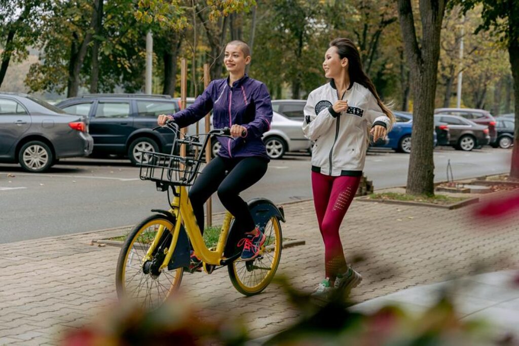 Is Running Better Than Cycling for Cardio? Is Running Better Than Cycling for Cardio?